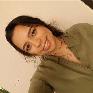 Meet your Posher, Lesly